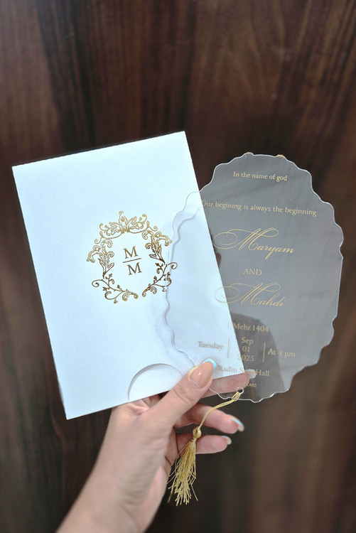 کارت دعوت عروسی پلکسی با پاکت سفید طلاکوب