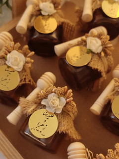 گیفت شیشه ای عسل